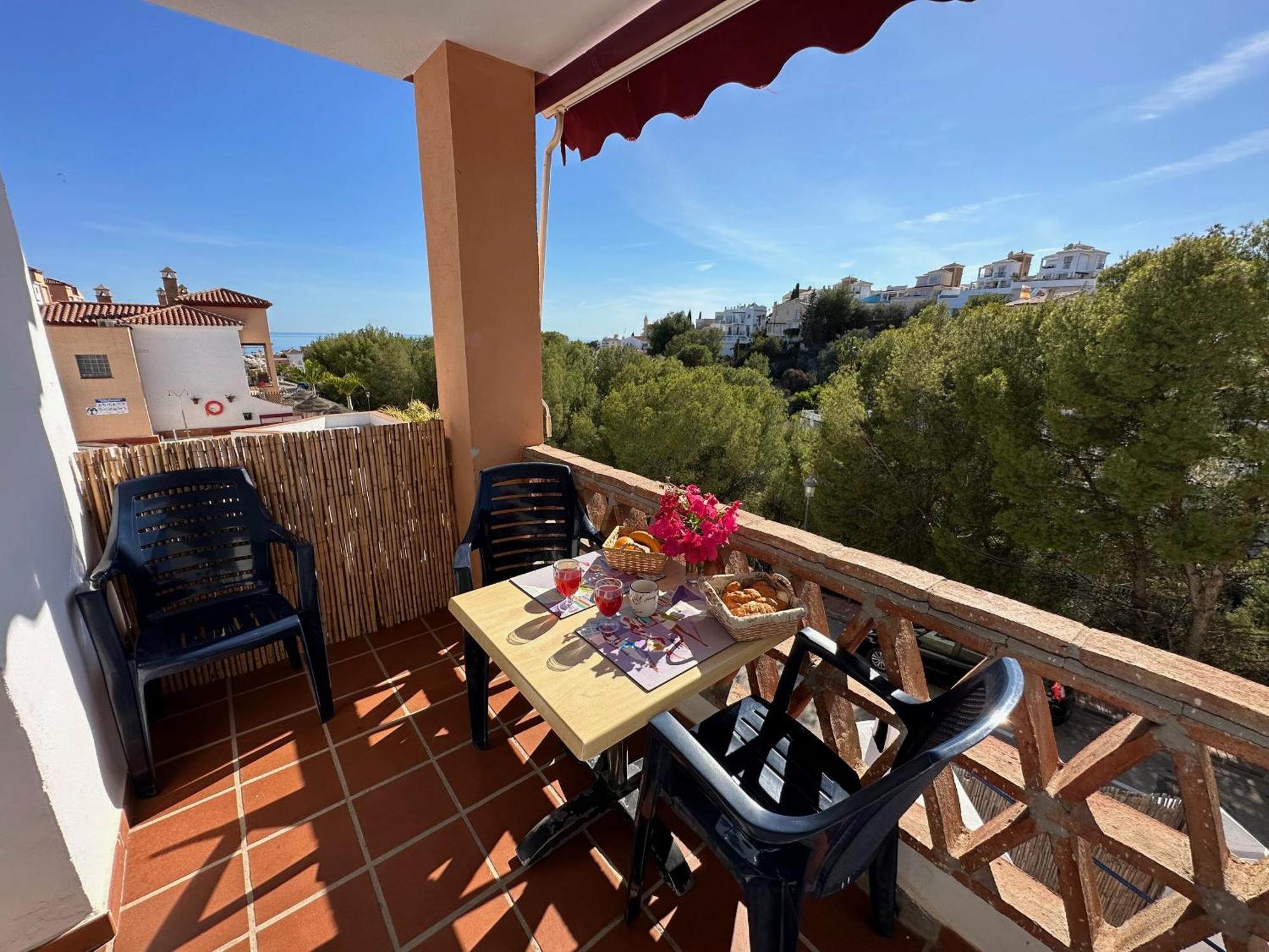 Spacious family villa Aljamar 8a Nerja Exteriör bild