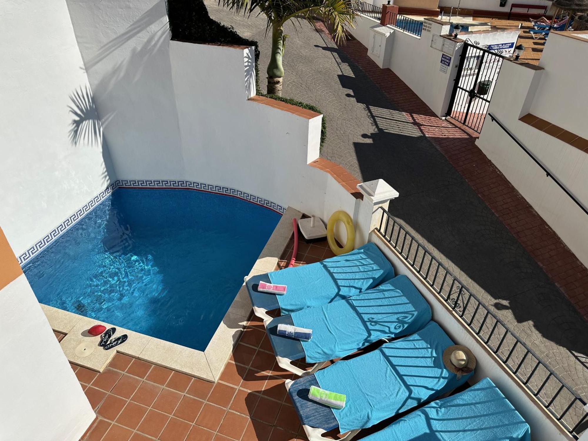 Spacious family villa Aljamar 8a Nerja Exteriör bild