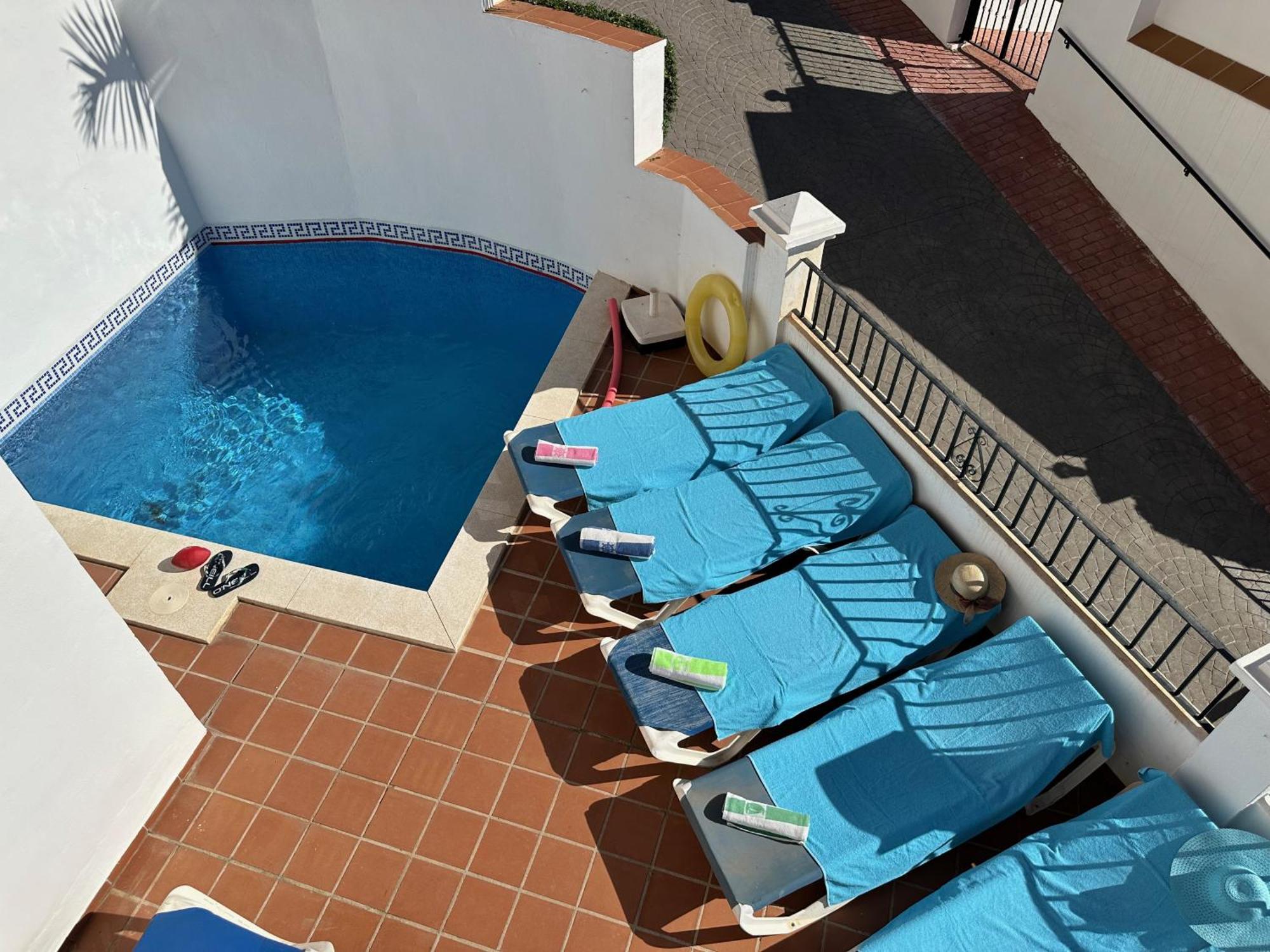 Spacious family villa Aljamar 8a Nerja Exteriör bild
